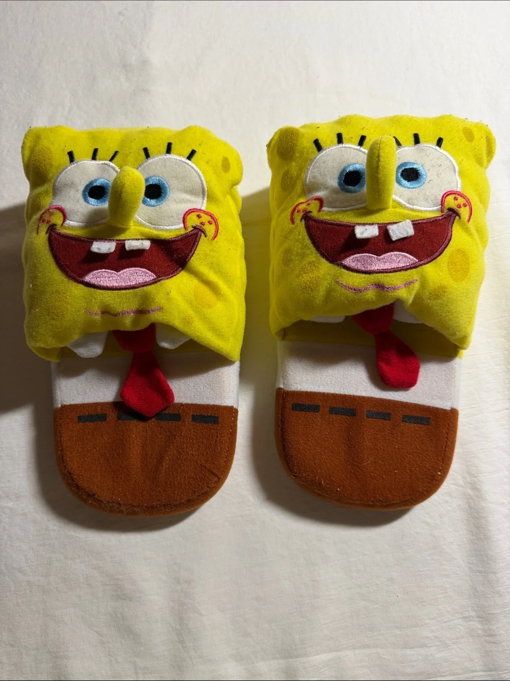 SpongeBob SquarePants Yellow Plush Kids Slippers with Brown Soles